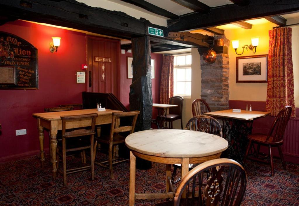 The Old Black Lion Hay-On-Wye Buitenkant foto