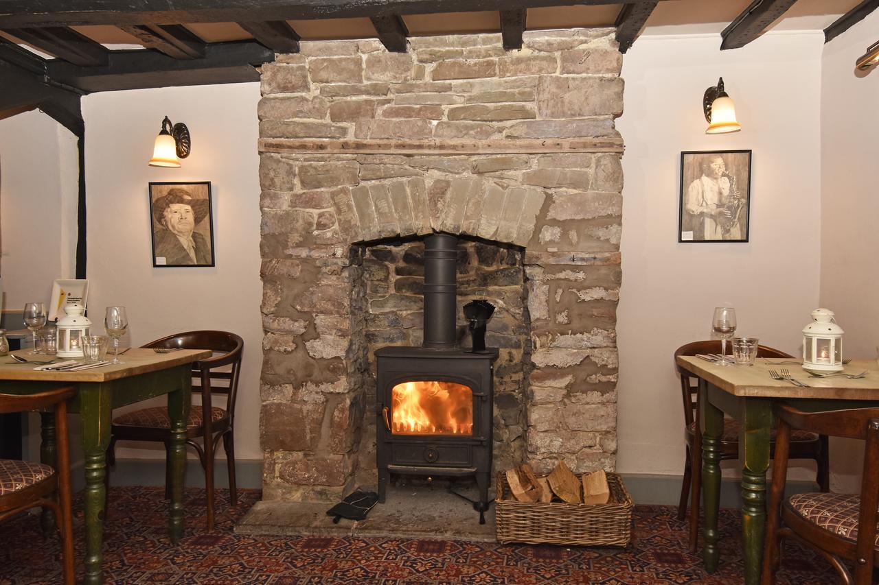 The Old Black Lion Hay-On-Wye Buitenkant foto